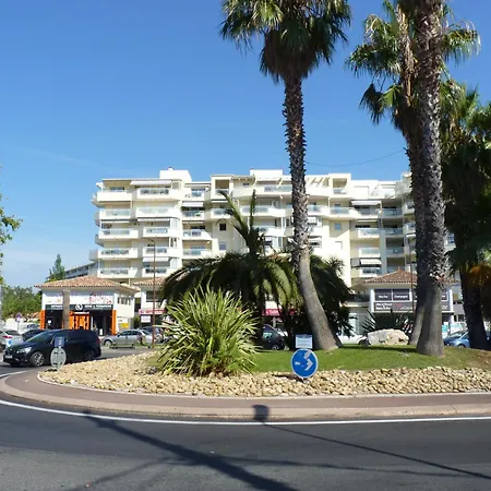 2pieces Vue Grande Terrasse شقة *